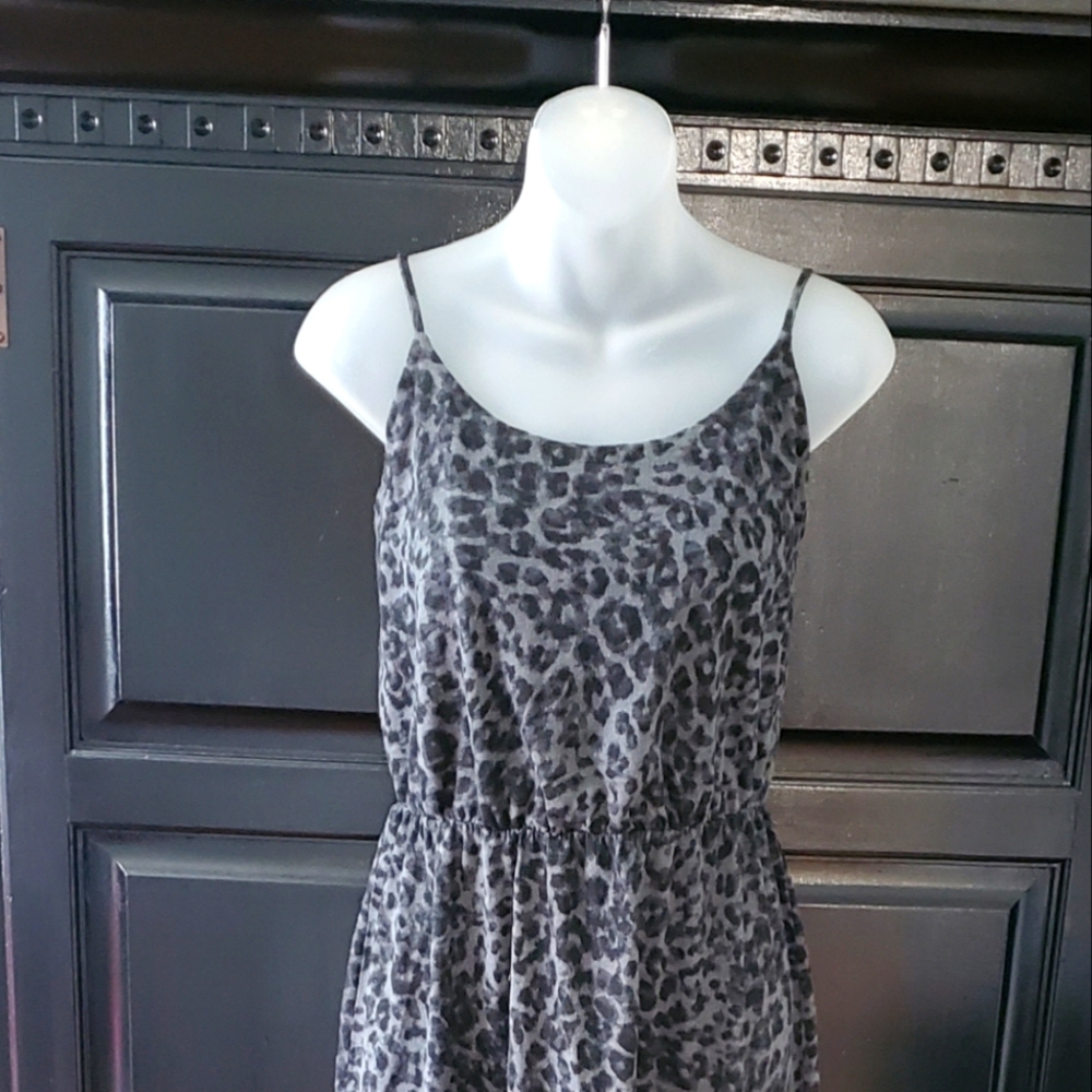 Old Navy Leopard Print Midi Dress Size:M